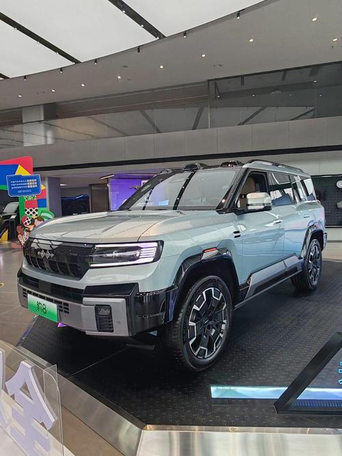 成都6比亚迪方程豹硬派越野的爆款，英菲尼迪35周年与你共成长